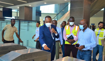 ​PROF. MBARAWA AIPONGEZA TRC KWA USIMAMIZI MZURI WA MRADI WA SGR